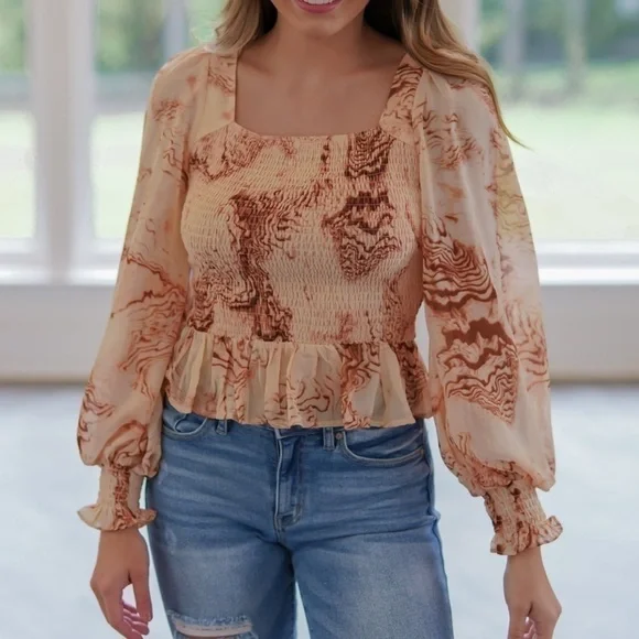 blouse - Picture 5 of 6